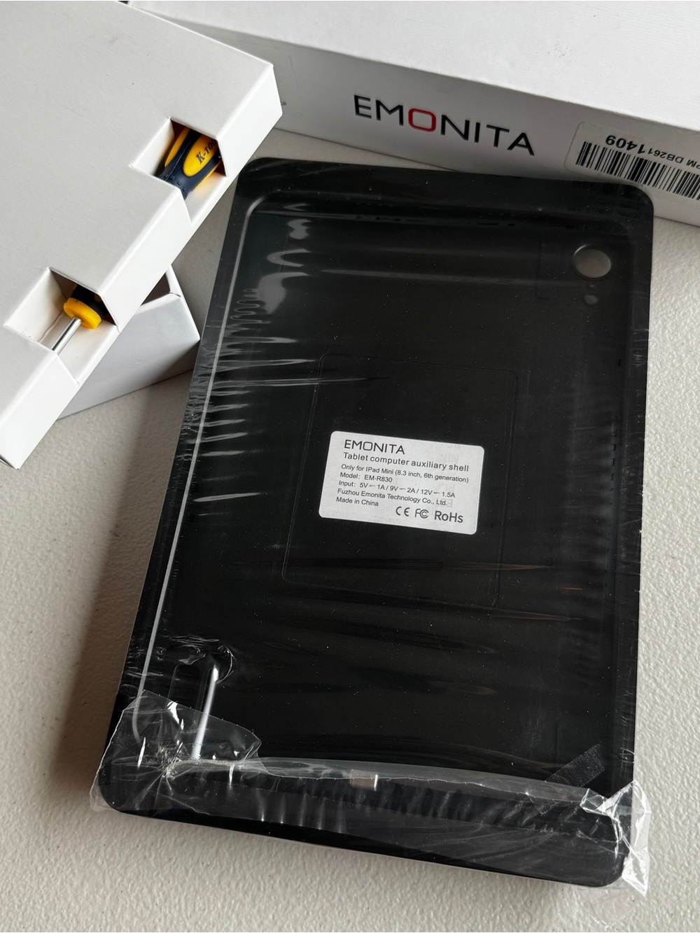 EMONITA Tablet Computer Auxiliary Shell Black - Picture 2 of 3